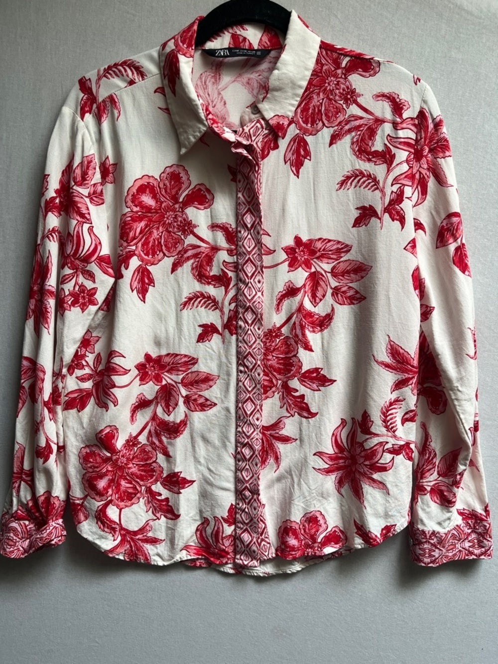 Zara Floral Botanical Print Hidden Button Blouse M